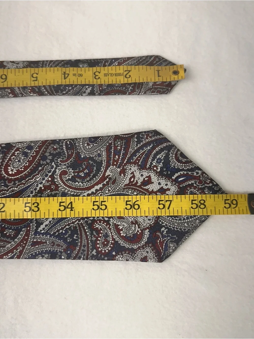 Classic Paisley Silk Tie in Navy and Burgundy - Men's Accessory